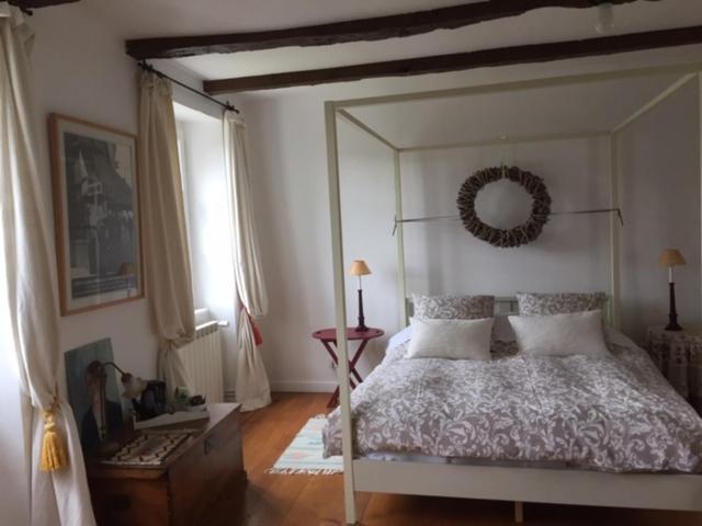 Bed and Breakfast Le Couvent Saint-Just-sur-Viaur Екстер'єр фото