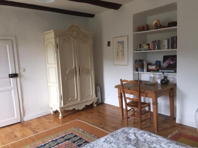 Bed and Breakfast Le Couvent Saint-Just-sur-Viaur Екстер'єр фото