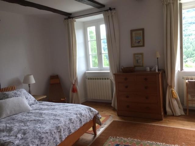 Bed and Breakfast Le Couvent Saint-Just-sur-Viaur Екстер'єр фото